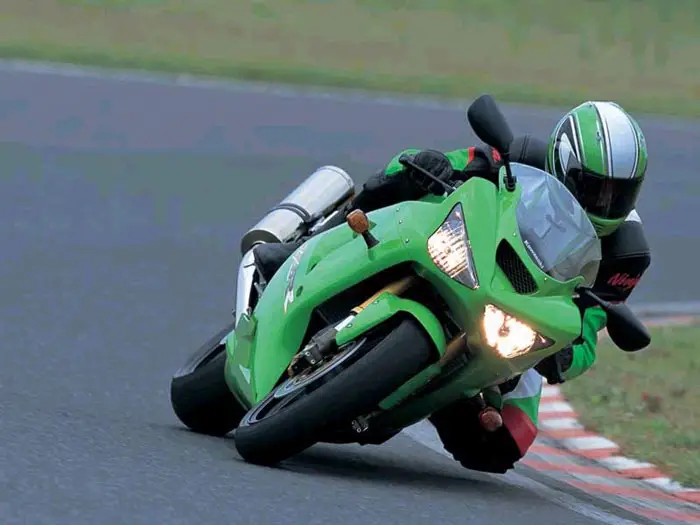 2004 Kawasaki Ninja ZX-6RR 