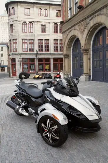 2009 Can-Am Spyder Roadster SM5 