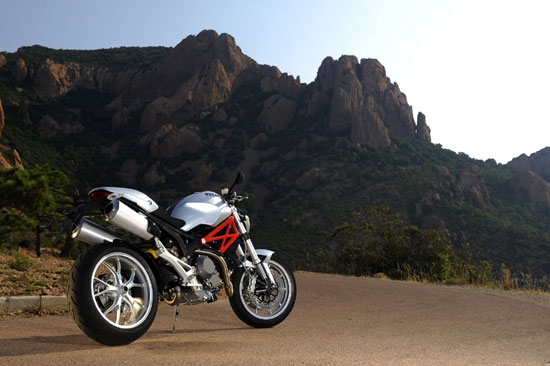 2009 Ducati Monster 1100 