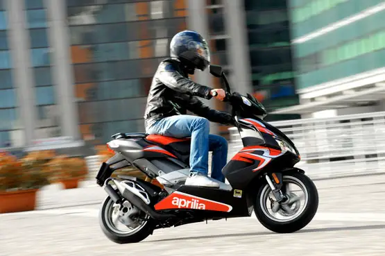 2011 Aprilia SR50 