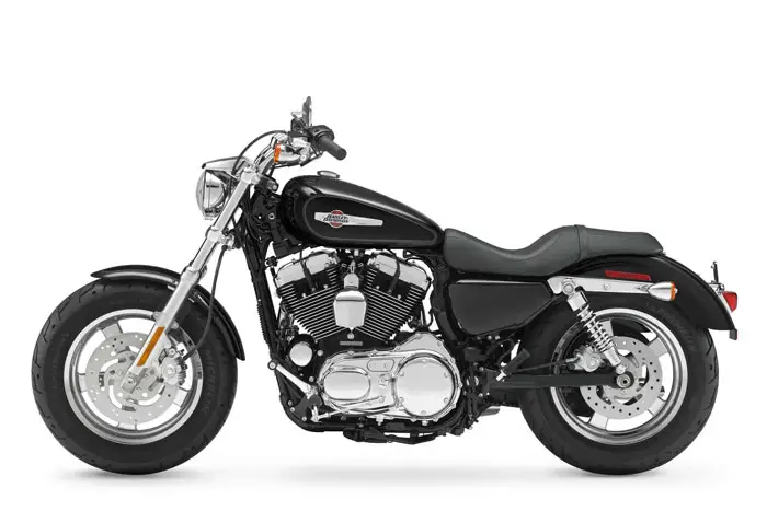 2012 Harley-Davidson XL1200C Sportster 1200 Custom 