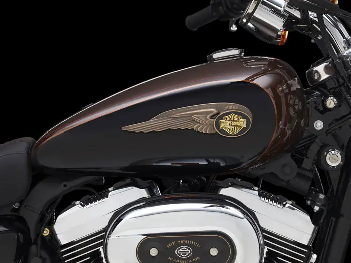 2013 Harley-Davidson XL1200C Sportster 1200 Custom 