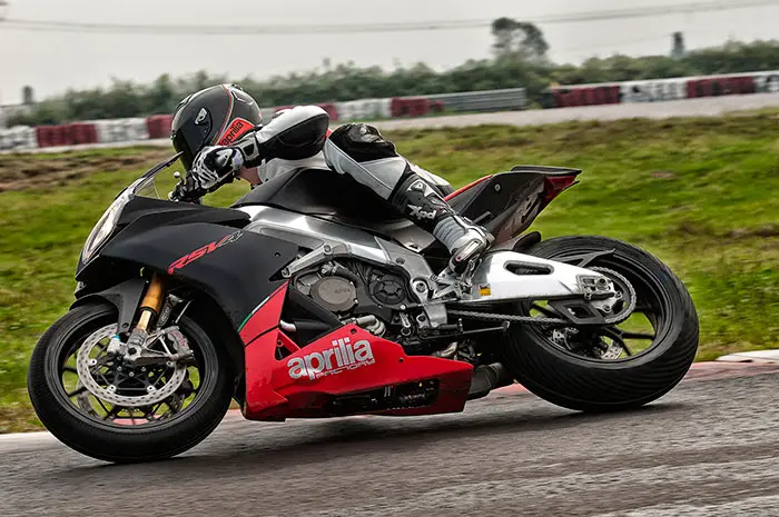 2014 Aprilia RSV4 Factory APRC 