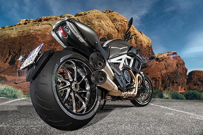 2015 Ducati Diavel Carbon 