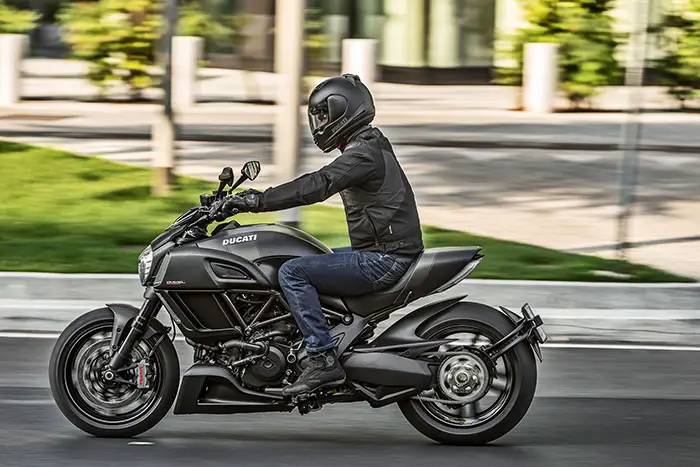 2016 Ducati Diavel Carbon 