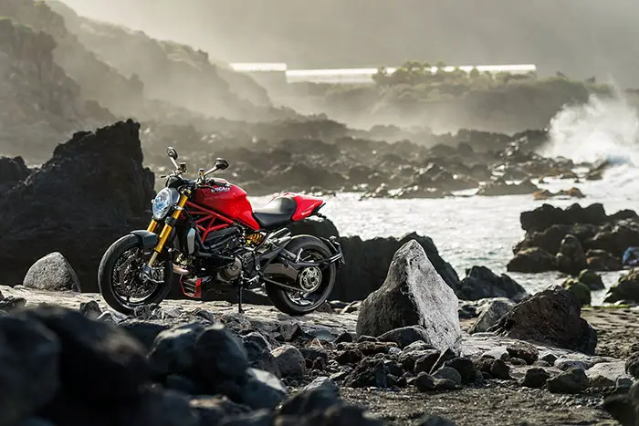 2016 Ducati Monster 1200S 