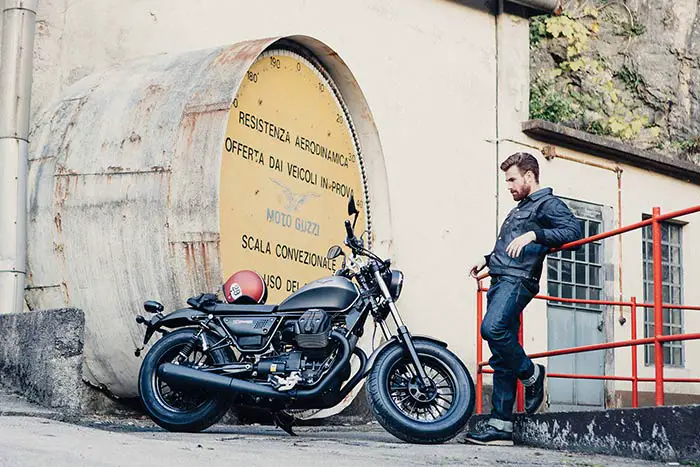 2016 Moto Guzzi V9 Bobber 