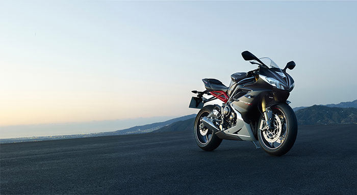 2016 Triumph Daytona 675R 