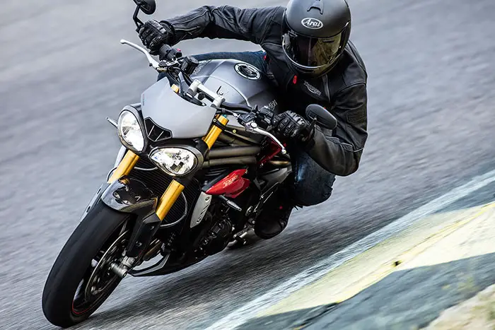 2016 Triumph Speed Triple R 