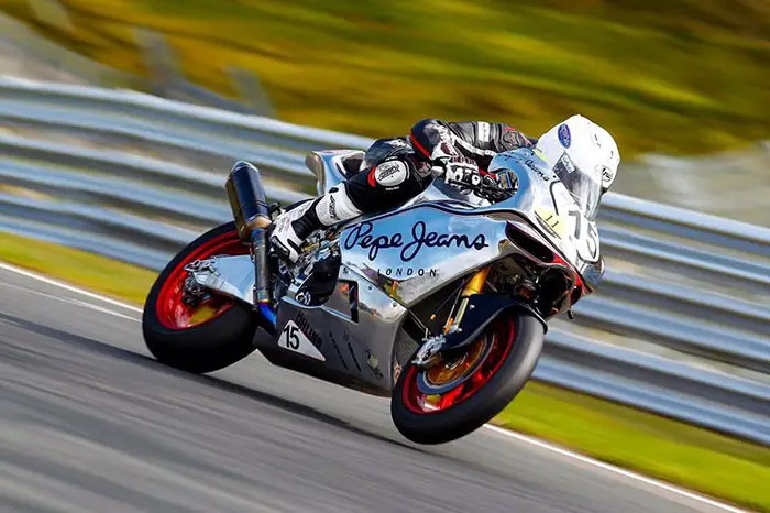 2017 Norton V4