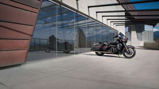2018 Harley-Davidson CVO Street Glide