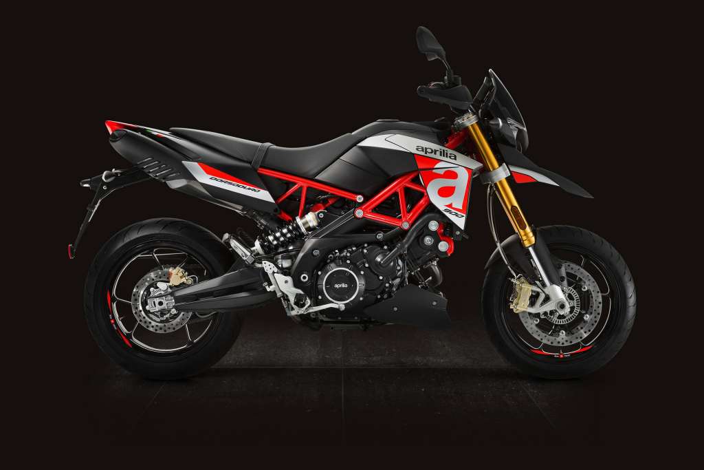 2018 Aprilia Dorsoduro 900