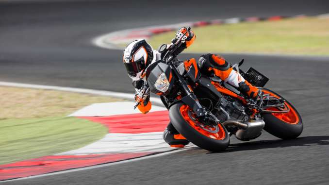 2018-KTM-690-Duke1 2018 KTM 690 Duke