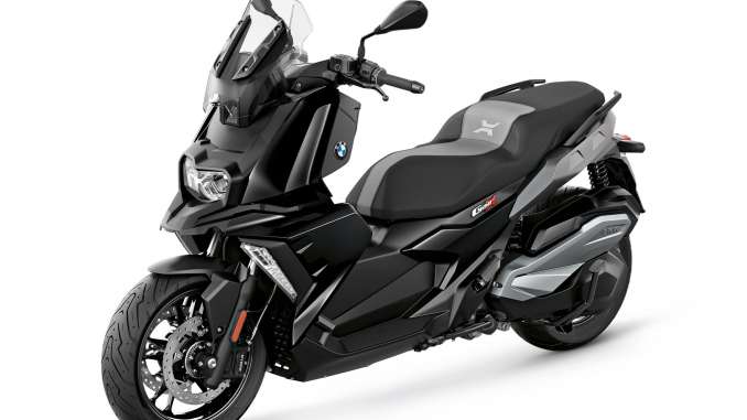 2019 BMW C400X