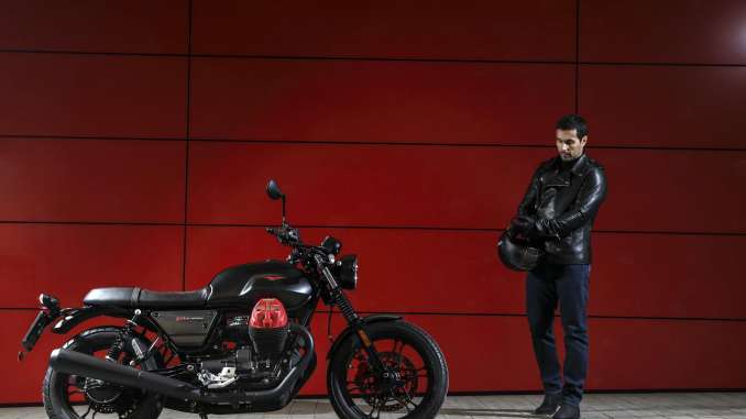 2019 Moto Guzzi V7 III Carbon Dark