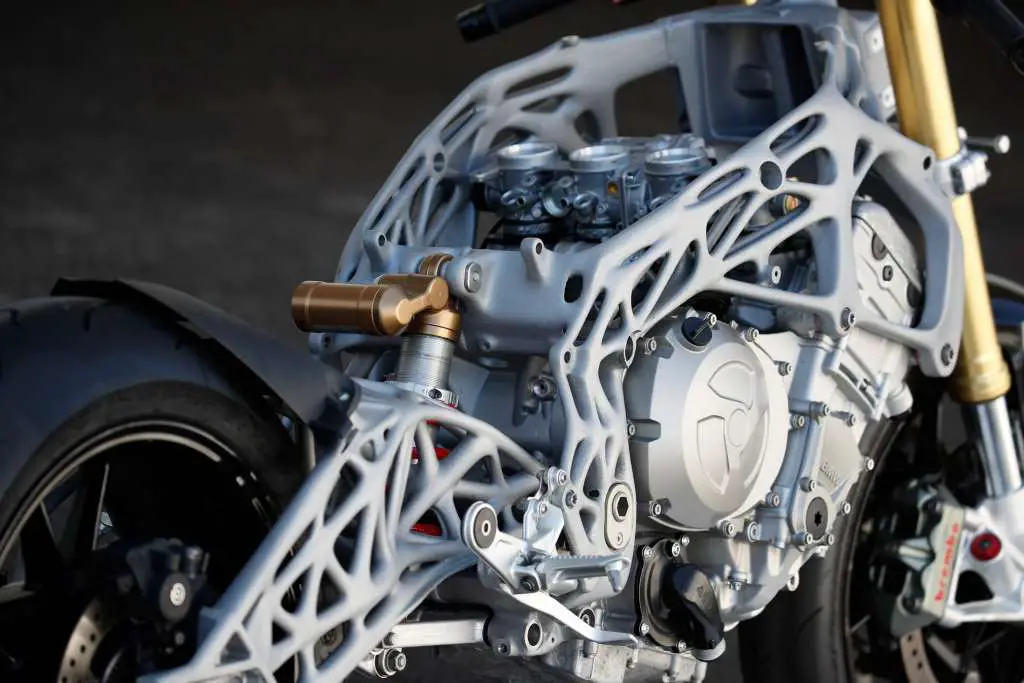 Jaw Dropping Autonomous Driving BMW R1200GS