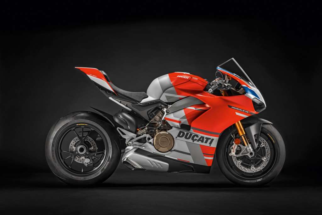 2019 Ducati Panigale V4S Course