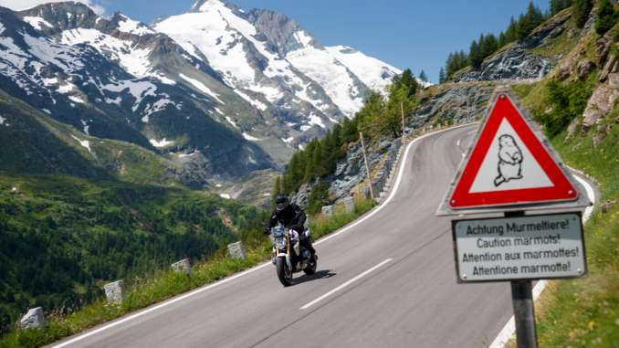 2020 BMW R1250R
