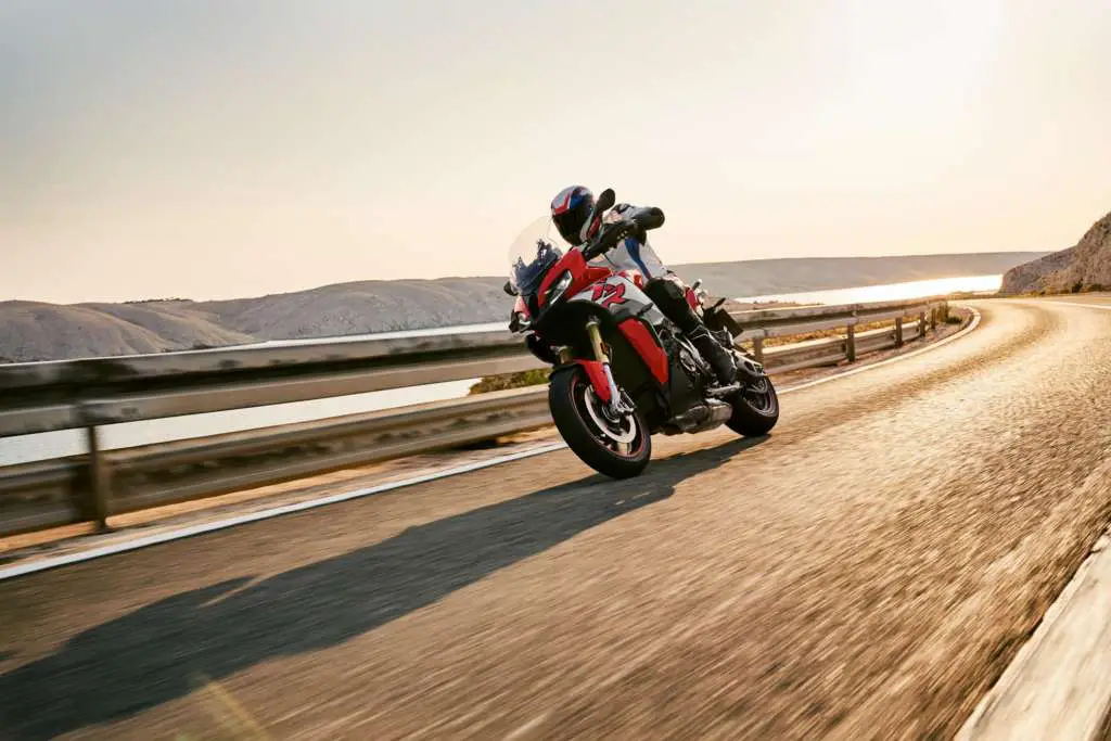 2020 BMW S1000XR