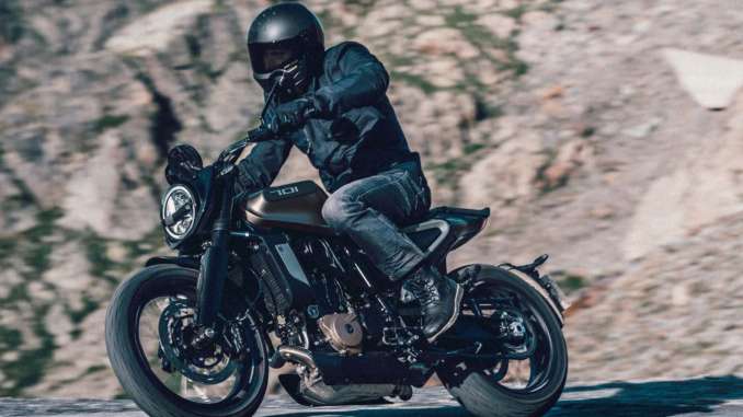 2020 Husqvarna SVARTPILEN 701