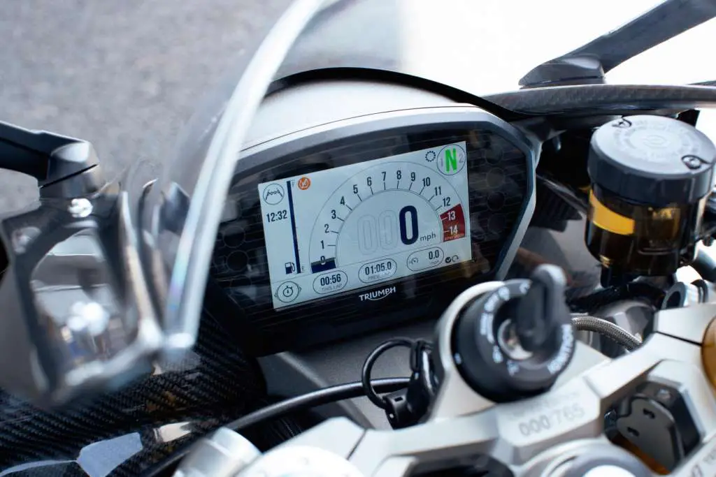 2020 Triumph Daytona Moto2 765