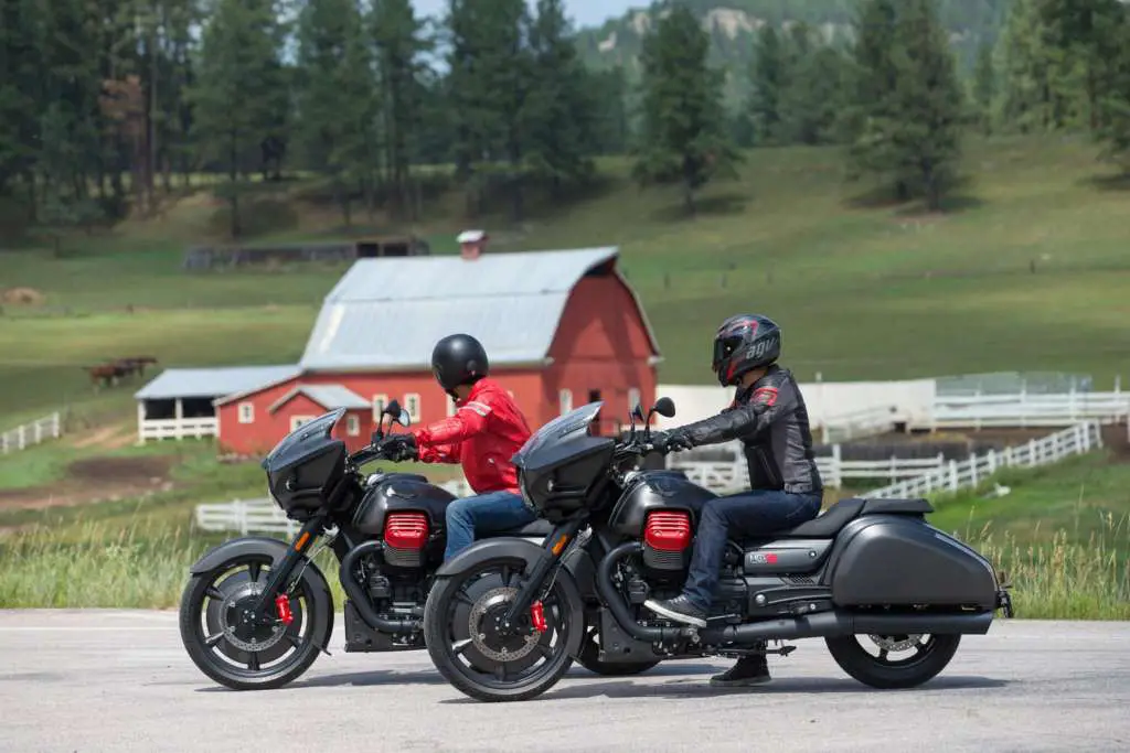 2019 Moto Guzzi MGX-21