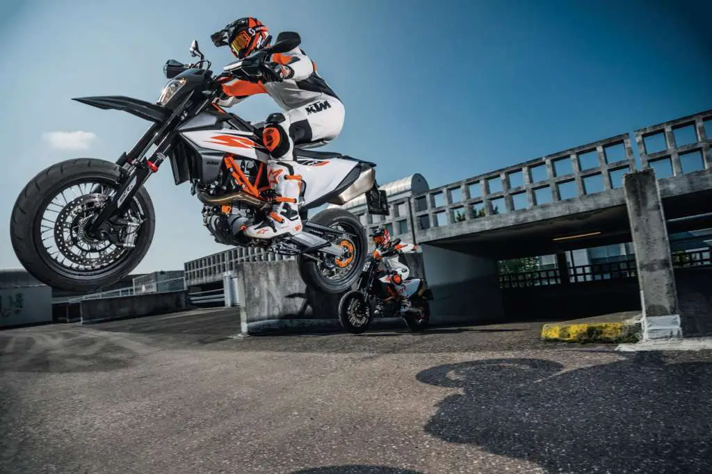 2020 KTM 690 SMC R