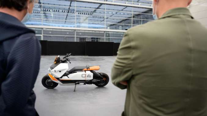 2021 BMW Definition CE04