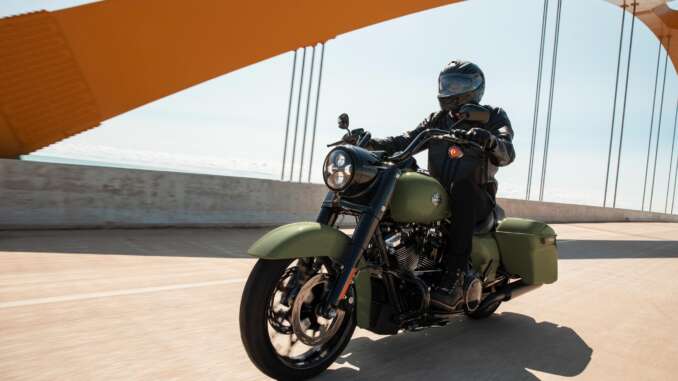 2021-Harley-Davidson-Road-King-Special6 2021 Harley-Davidson Road King Special