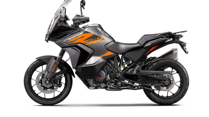 2021-KTM-1290-Super-Adventure-S4 2021 KTM 1290 Super Adventure S