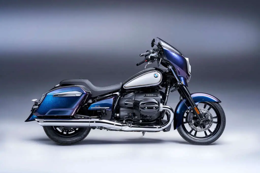 2022 BMW R18B