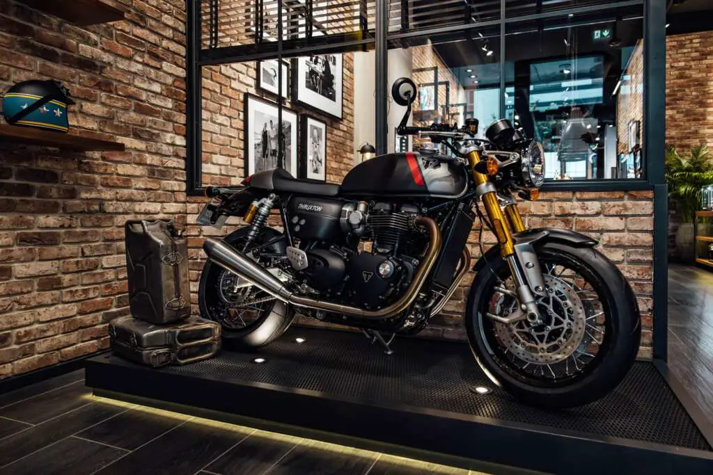 2022 Triumph Thruxton RS Breitling