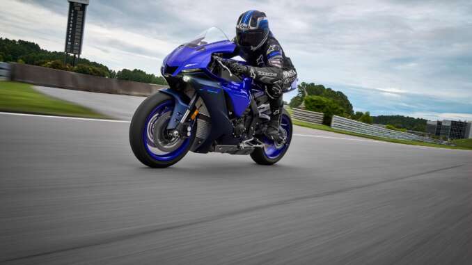 2022 Yamaha YZF-R1