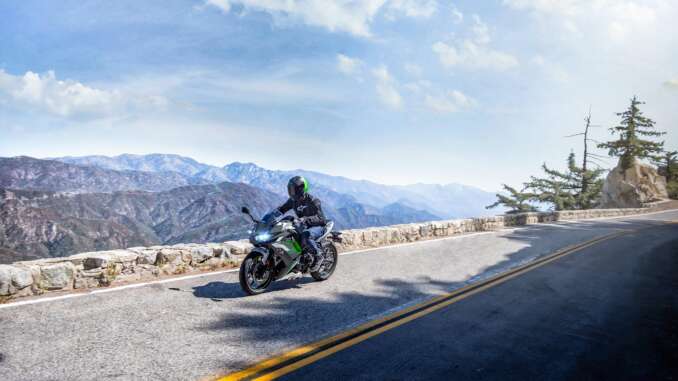 2022-Kawasaki-Ninja-650a 2022 Kawasaki Ninja 650