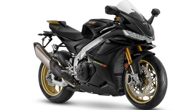 2022-Aprilia-RSV4-Factory1 2022 Aprilia Tuono V4 Factory