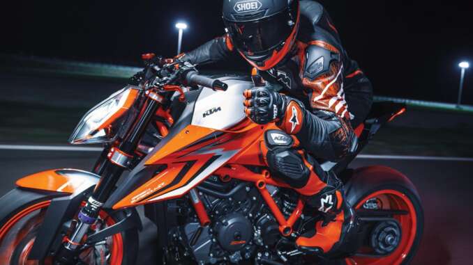 2022-KTM-1290-Super-Duke-R3 2022 KTM 1290 Super Duke R