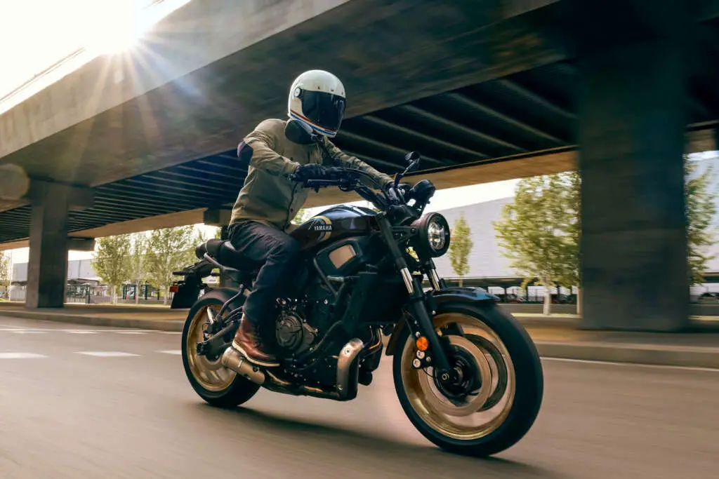 2022 Yamaha XSR700