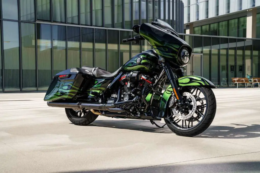 2022 Harley-Davidson CVO Street Glide