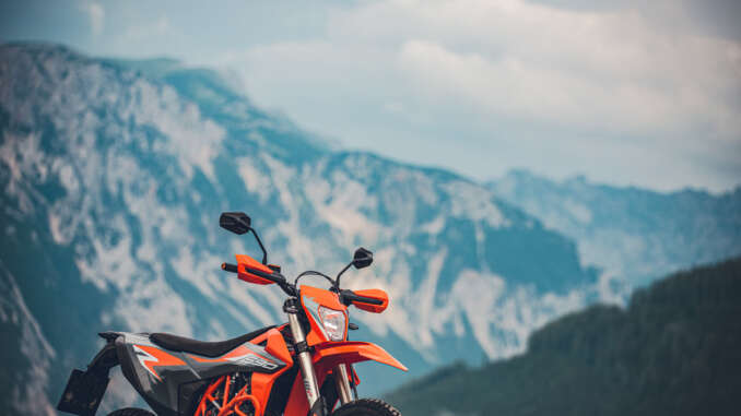 2022-KTM-690-Enduro-R2 2022 KTM 690 Enduro R