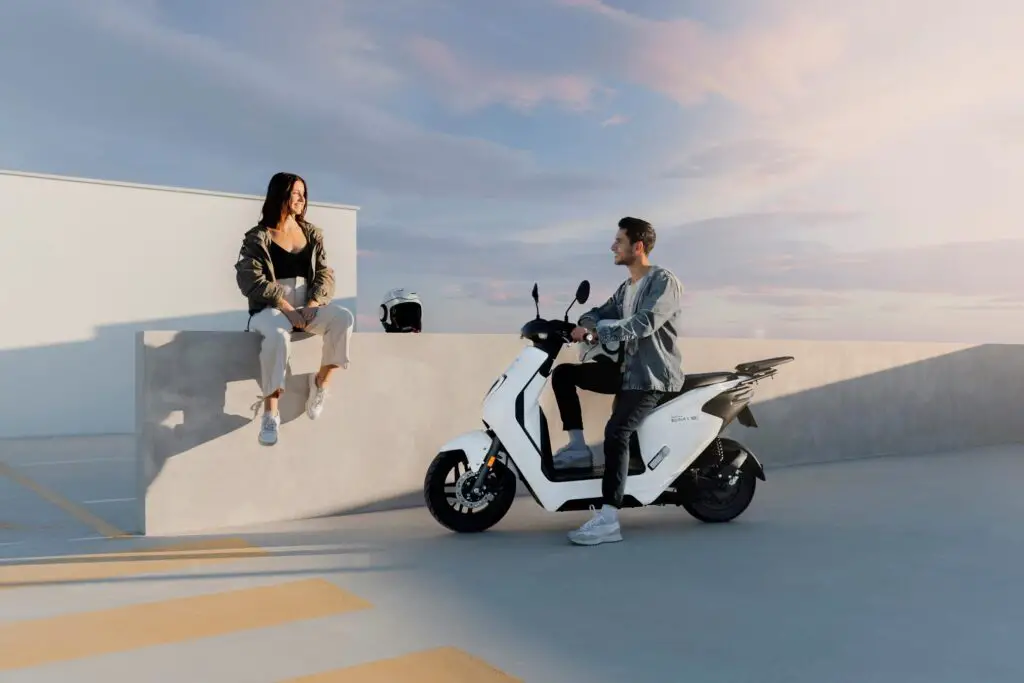 2023 Honda EM1e