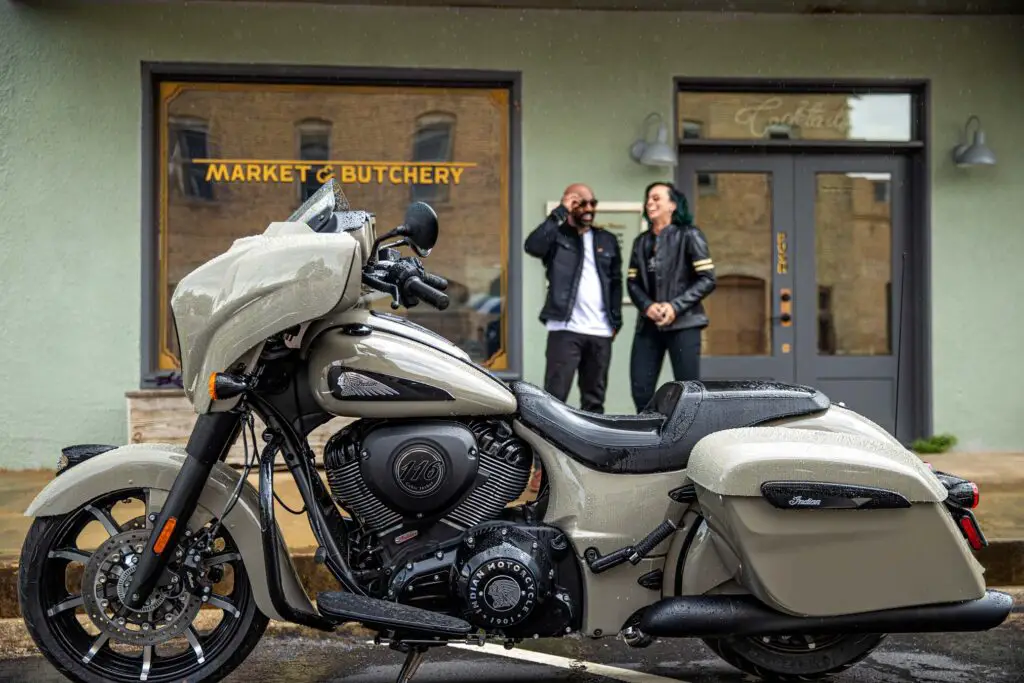 2023 Indian Chieftain Dark Horse