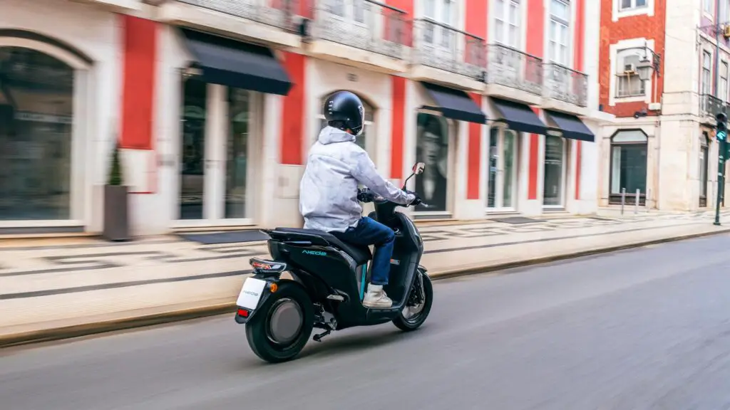 2023 Yamaha NEOs Electric