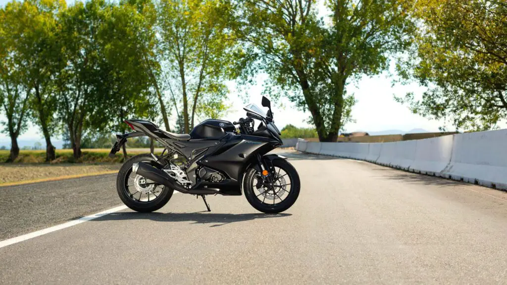 2023 Yamaha R125
