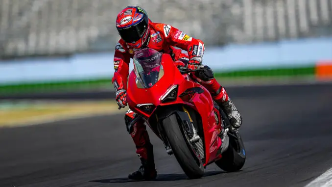 2023-Ducati-Panigale-V4c 2023 Ducati Panigale V4