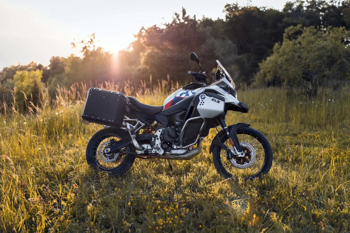 2024 BMW F900GS Adventure