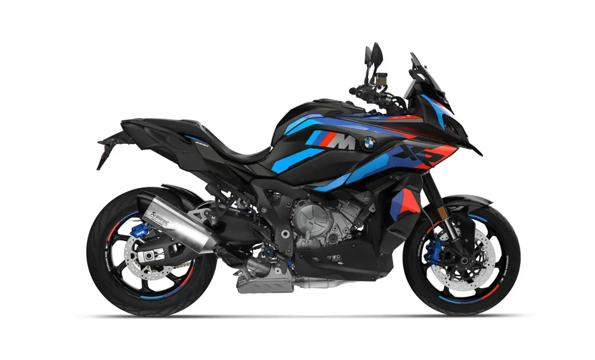 2024 BMW M1000XR
