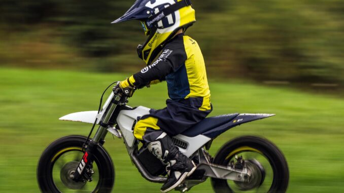 2024 Husqvarna EE2