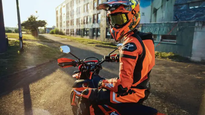2024 KTM 690 SMC R