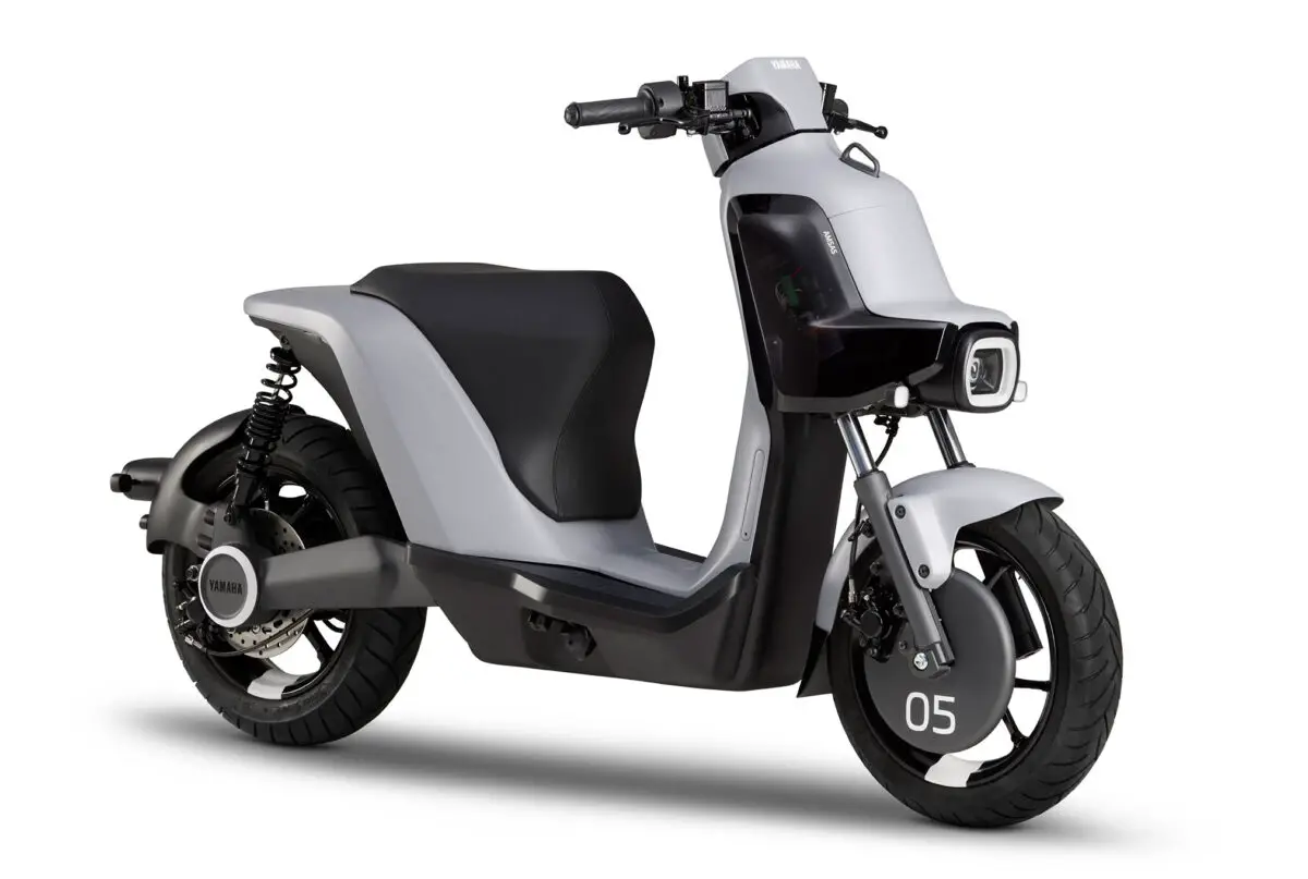 2024 Yamaha Elove