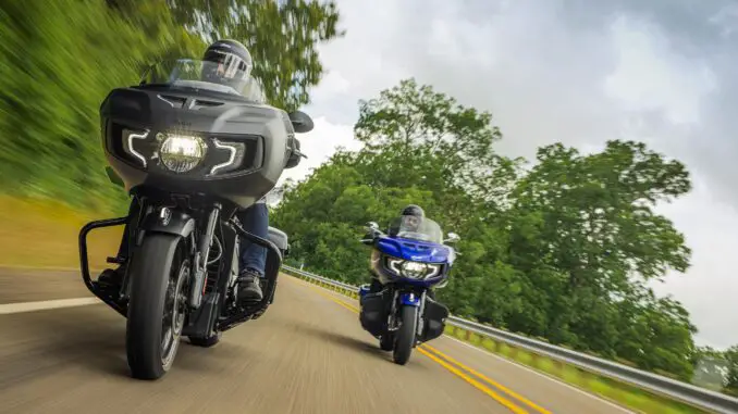 2024 Indian Challenger Dark Horse